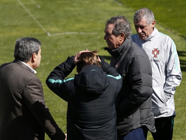 Paulinho e Sérgio Oliveira nos 35 de Fernando Santos